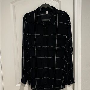 BP Black and White Grid Women’s Tunic Shirt. Size Large